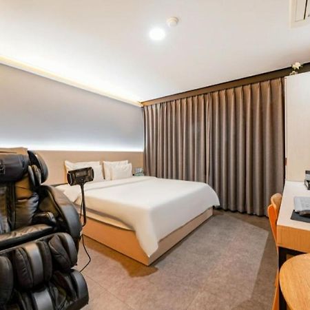 Hotel The May ปูซาน ภายนอก รูปภาพ