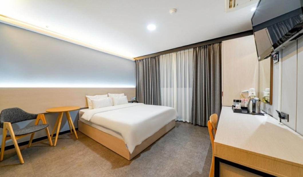 Hotel The May ปูซาน ภายนอก รูปภาพ